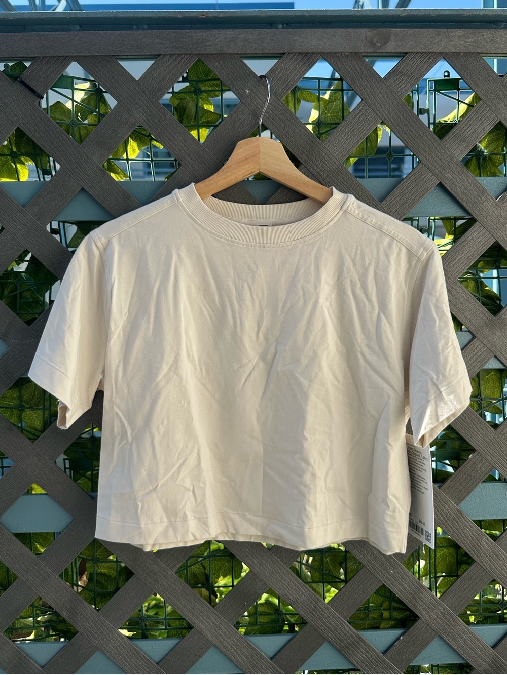 nwt* lululemon All Yours Organic Cotton Cropped T in Ivory, Size XS. *flawed - Picture 5 of 8